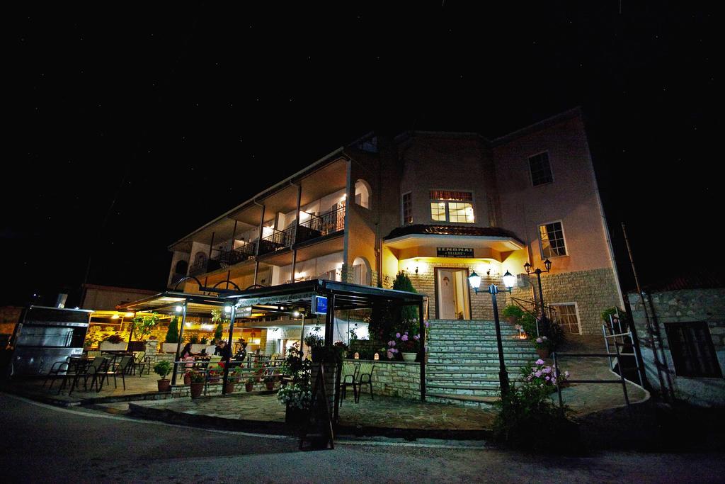 Hotel Χenonas Ziakos à Amárantos Extérieur photo