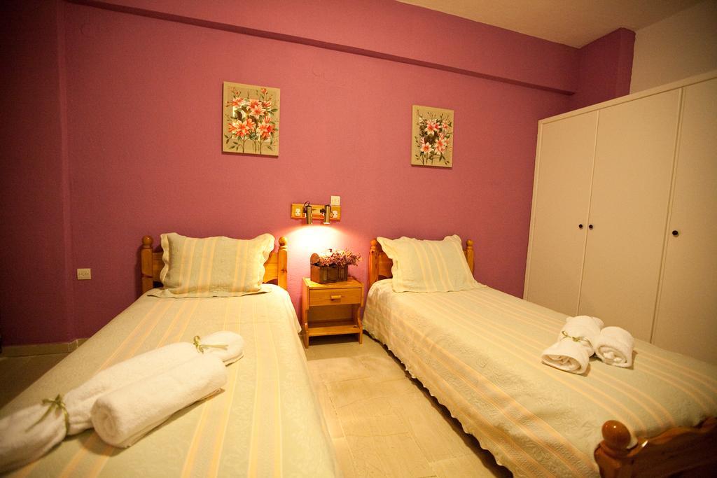 Hotel Χenonas Ziakos à Amárantos Chambre photo