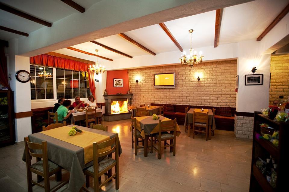 Hotel Χenonas Ziakos à Amárantos Extérieur photo