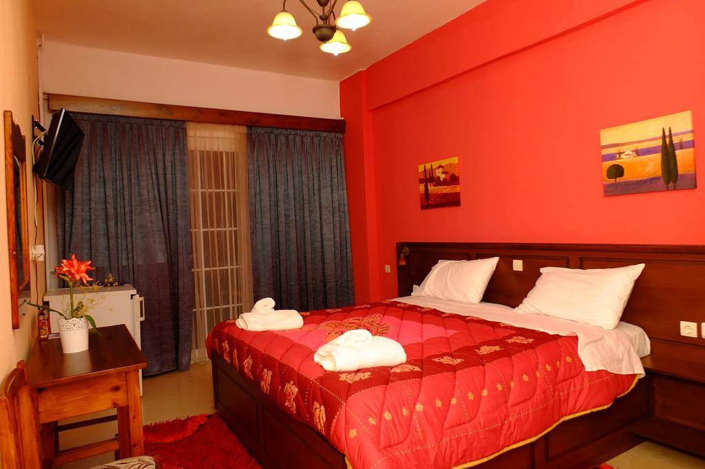Hotel Χenonas Ziakos à Amárantos Extérieur photo